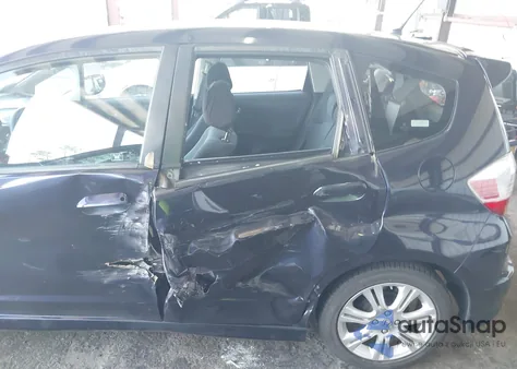 2009 Honda Fit Sport из США, поврежденный, VIN JHMGE88459S074102